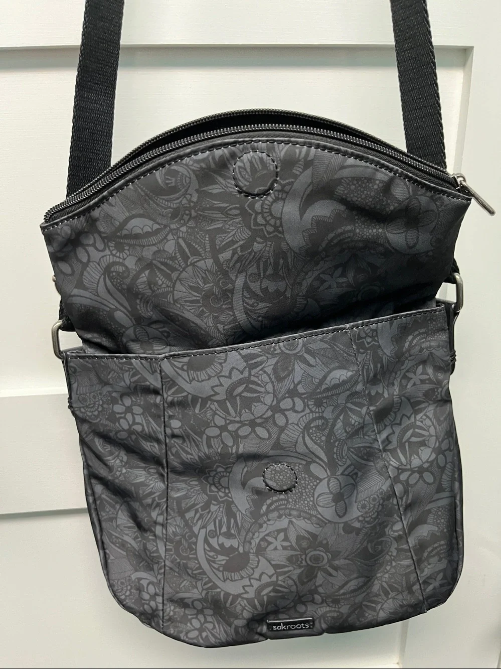 Sakroots Black and Grey Floral Pattern Shoulder Purse Crossbody Bag - Picture 3 of 7